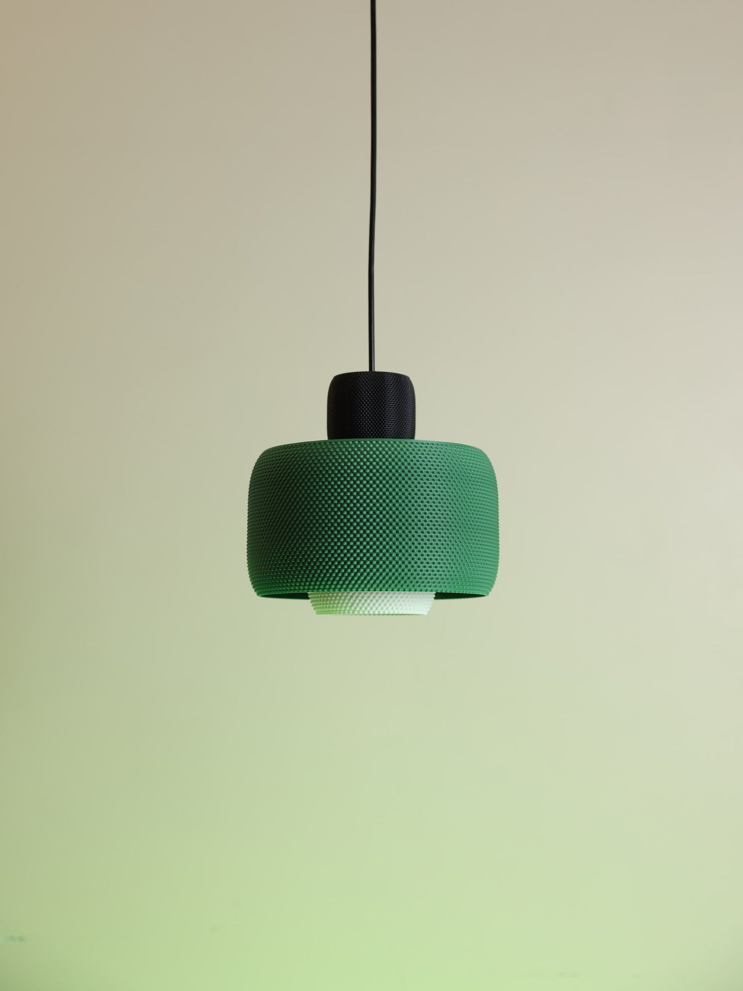 Lola Black/Green & White