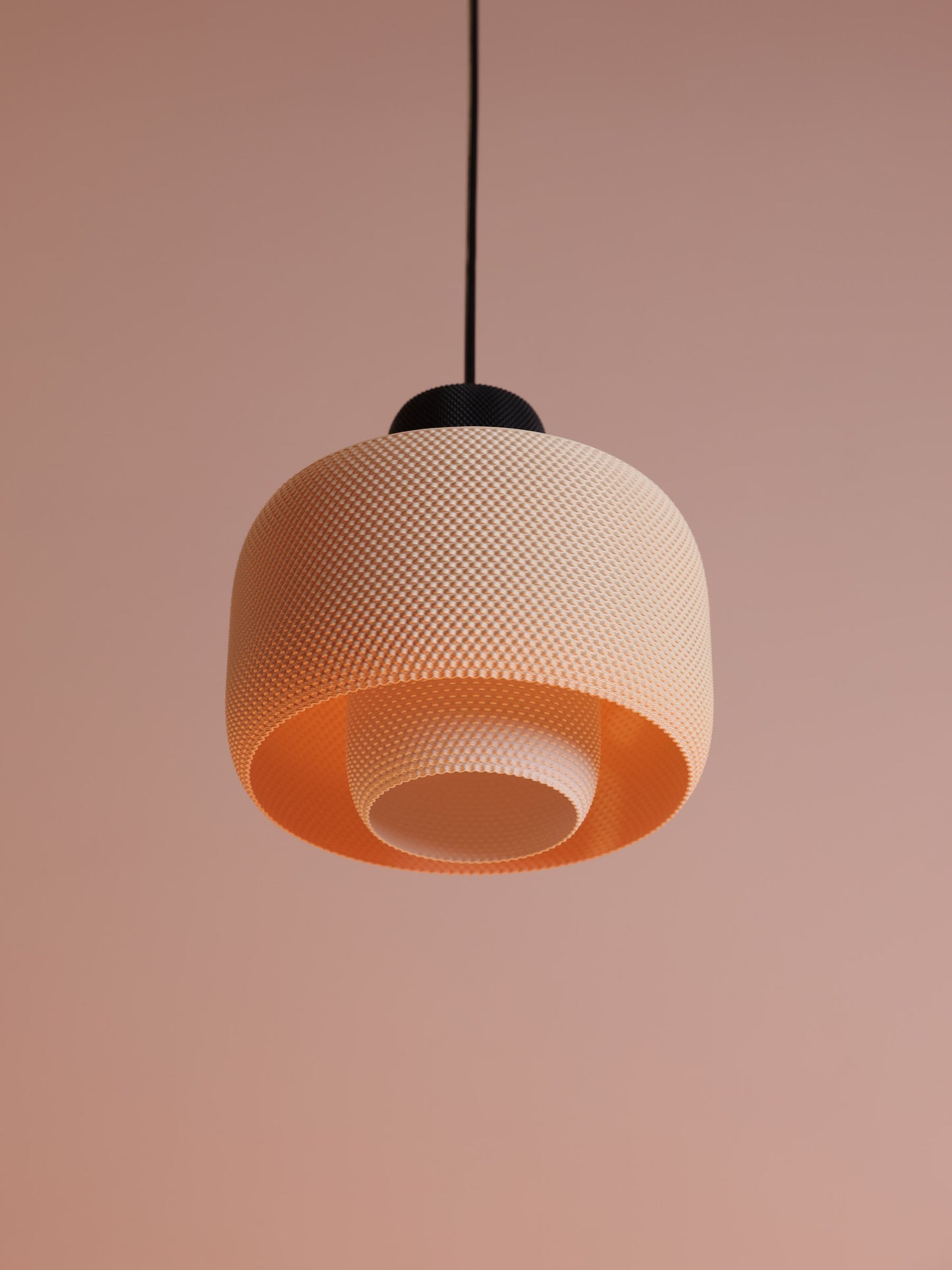 Lola Black/Apricot & White