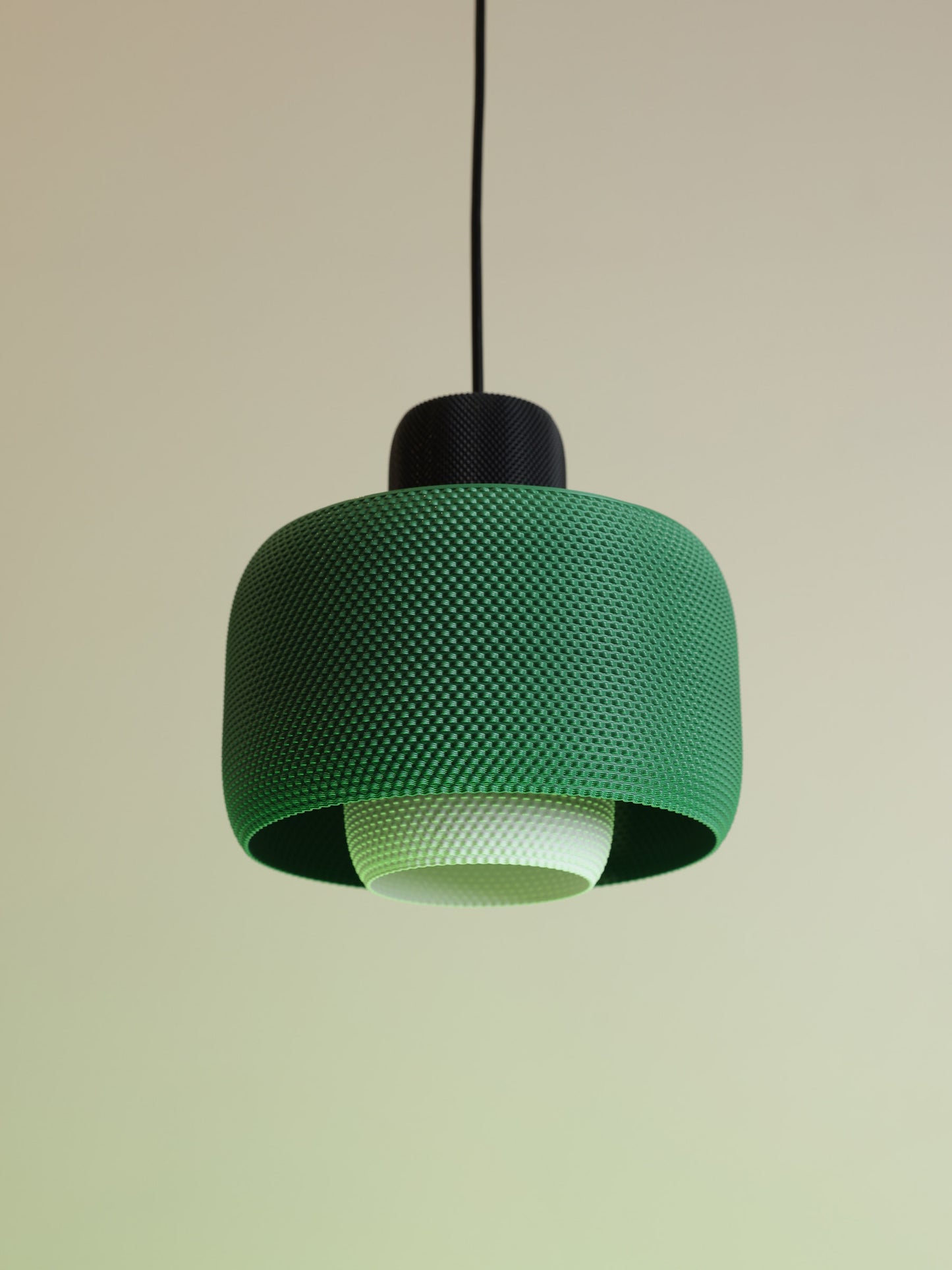Lola Black/Green & White