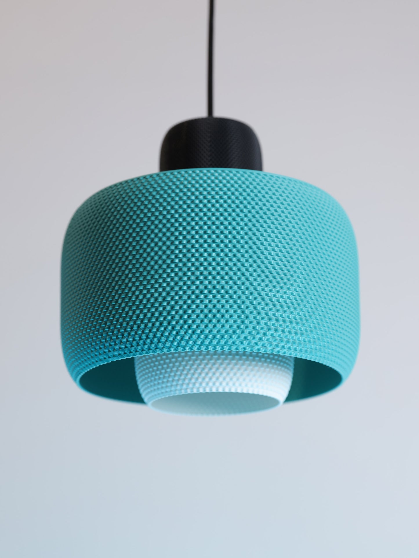 Lola Black/Lagoonblue & White