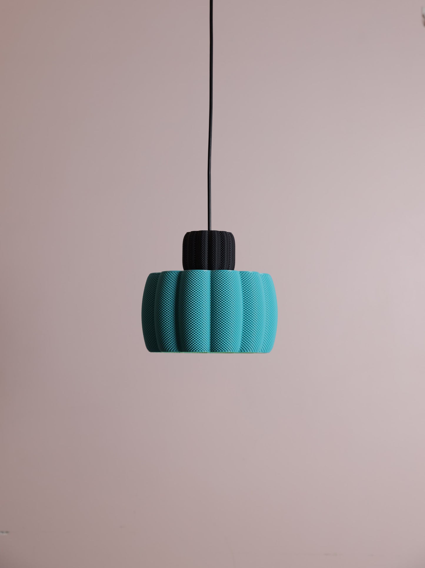 Ara Black/Lagoonblue & White